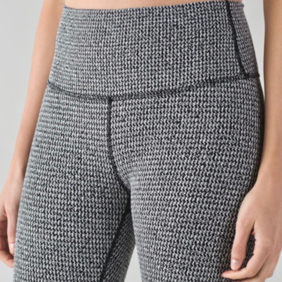 Lululemon Wunder Under Pant (Hi-Rise) - Picture 6 of 8